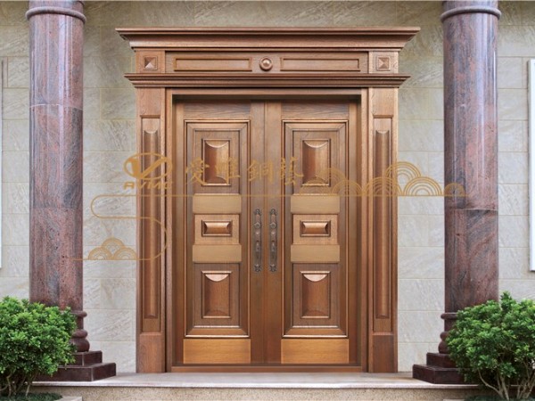 佛山銅門廠家愛唯銅藝——?jiǎng)e墅銅門對(duì)開門經(jīng)典木紋款