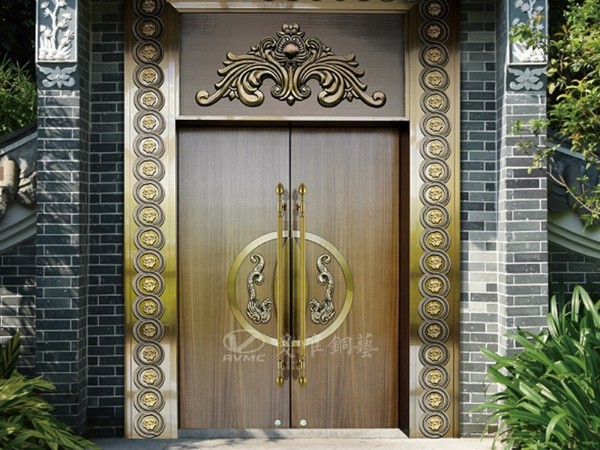 佛山銅門廠家建議我們購買別墅銅門的要點
