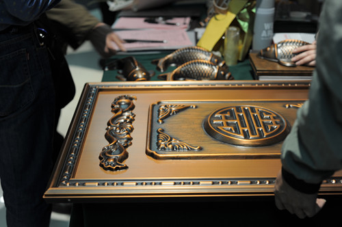 愛(ài)唯銅門(mén)銅兿