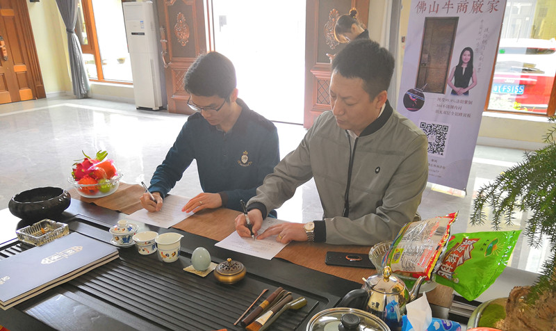 佛山銅門(mén)生產(chǎn)廠家愛(ài)唯銅兿